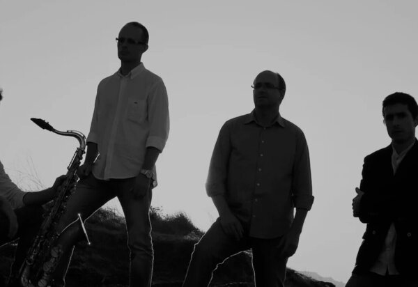 2500x900_1_2500_2500