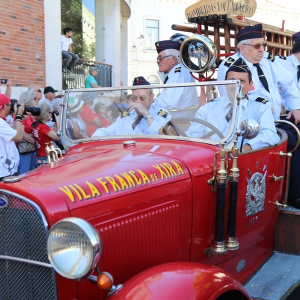 Desfile de Tertúlias e Coletividades