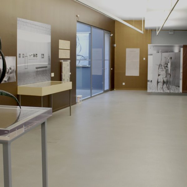 Sala de Arte Contemporânea - Exposição JORGE VIEIRA: Monumento ao Prisioneiro Político Desconhecido