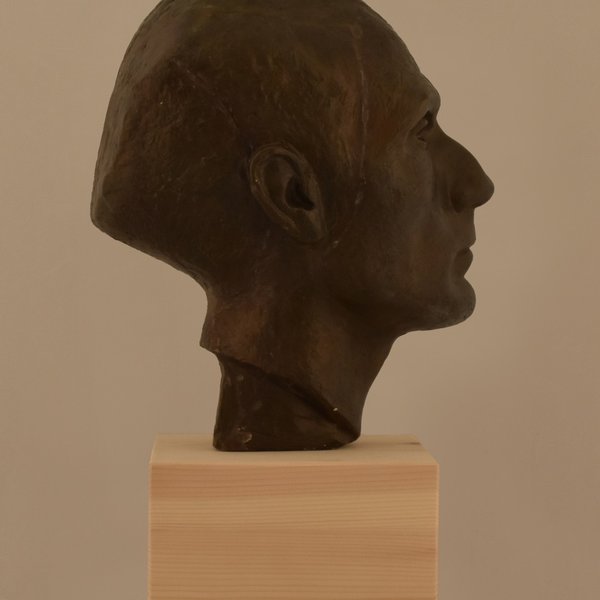 'Cabeça de Alves Redol', 1988 (original em gesso), 1951