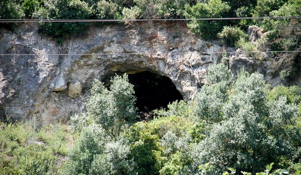 Grutas e Subsolo