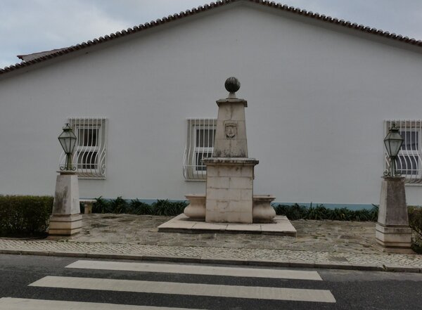 alhandra___fonte_da_rua_miguel_bombarda_007