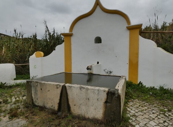 vila_franca_de_xira___loja_nova___fonte_da_estrada_do_farrobo_002