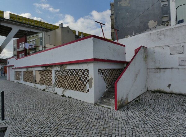 vila__franca_de_xira___lavadouro_da_bica_do_chinelo_001