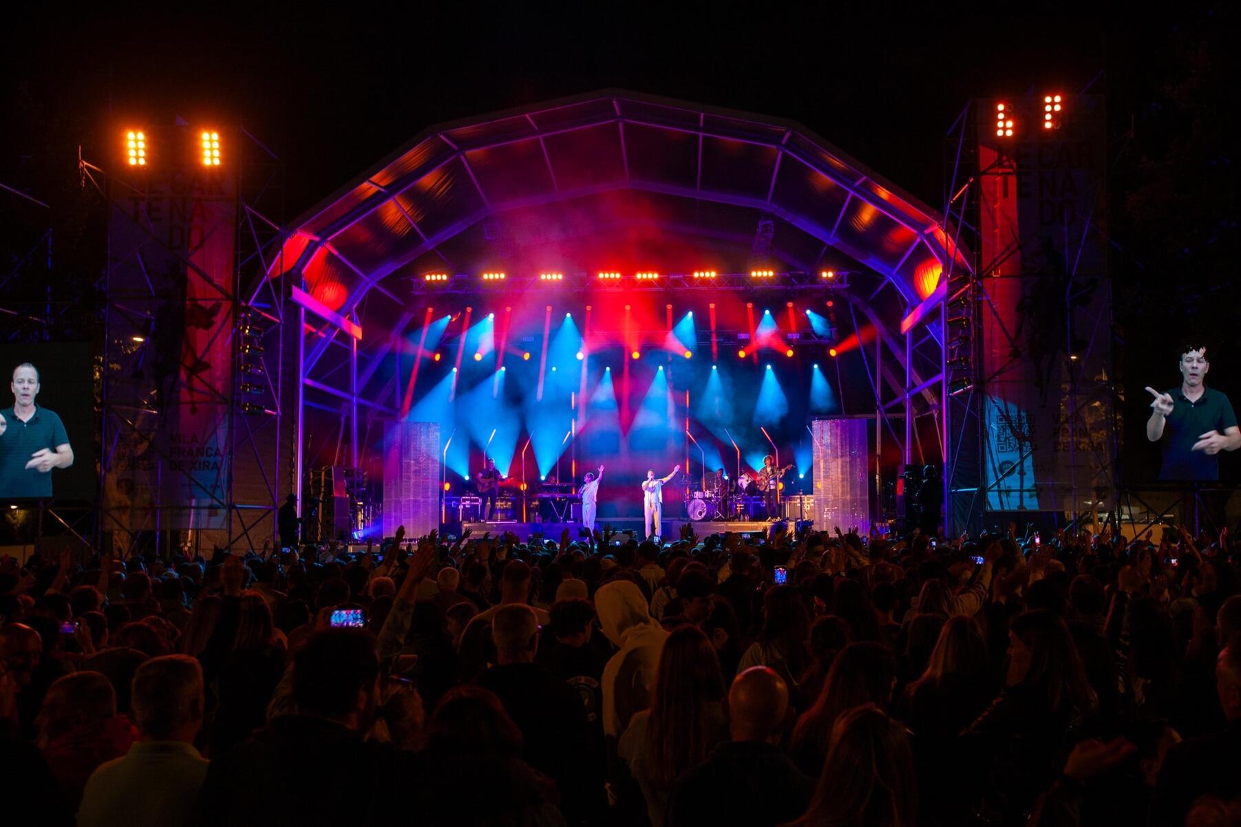 53850945937_0ecd289669_k_min