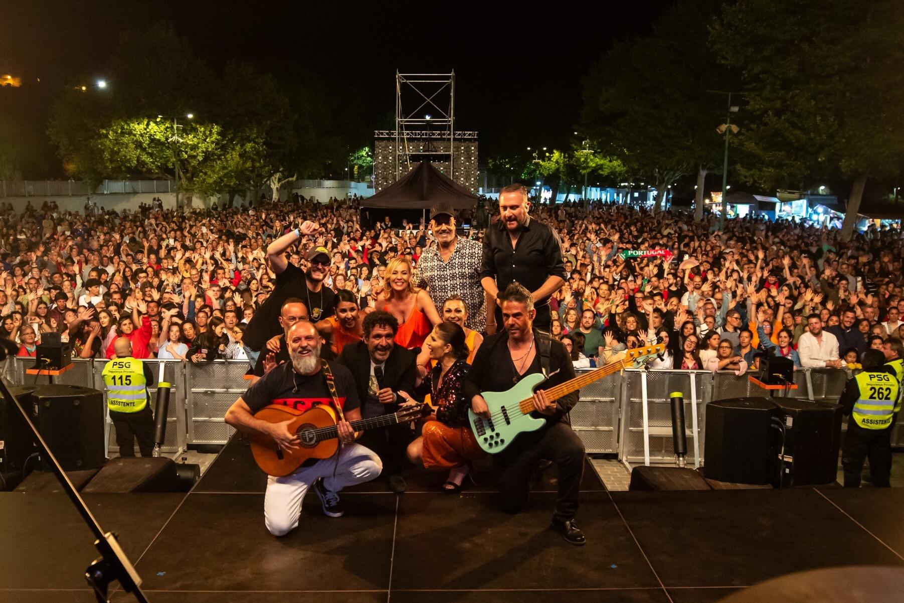 53852245680_799a95e6a6_k_min