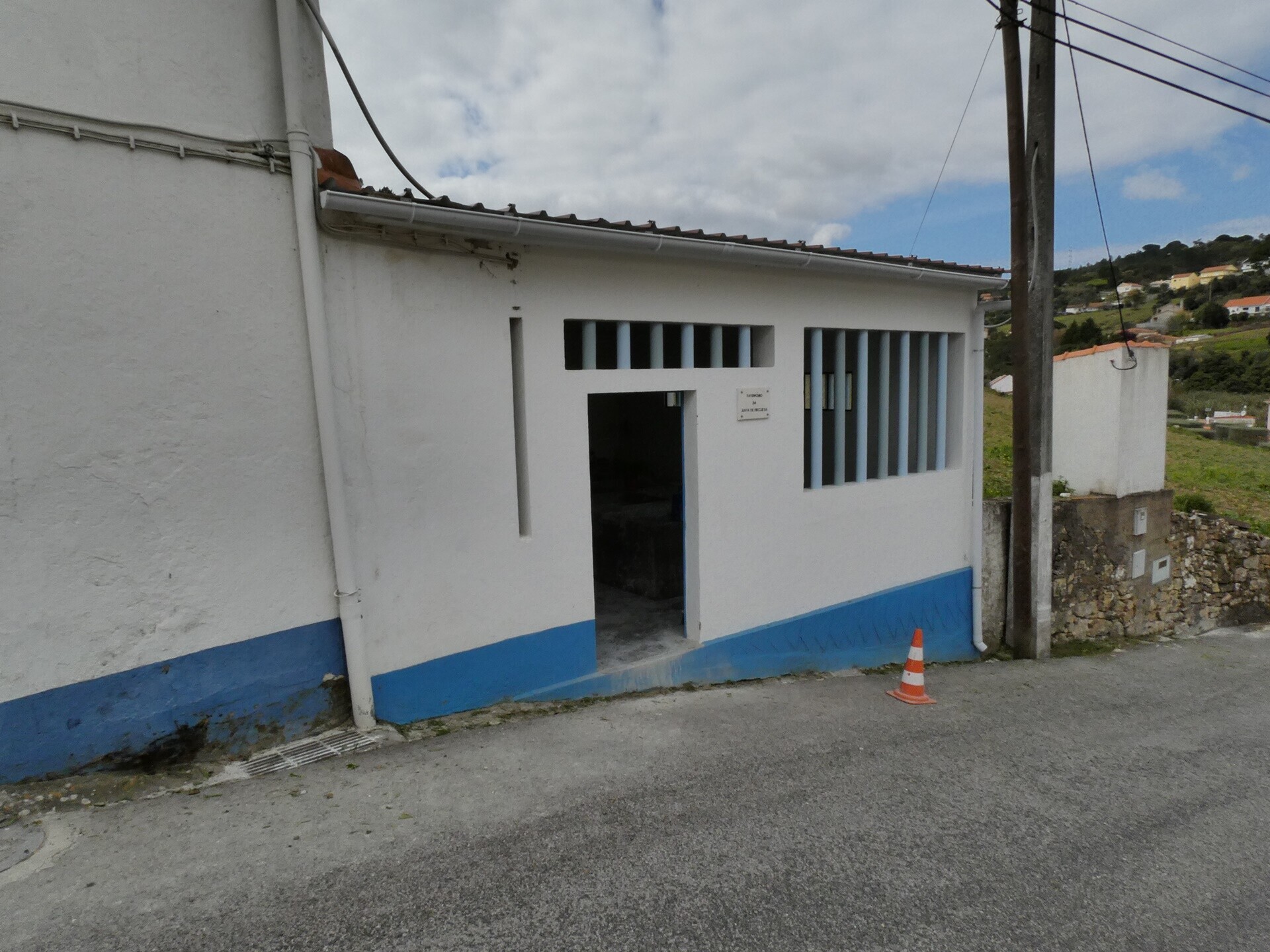 calhandriz___lugar_da_igreja___lavadouro_do_lugar_da_igreja_001