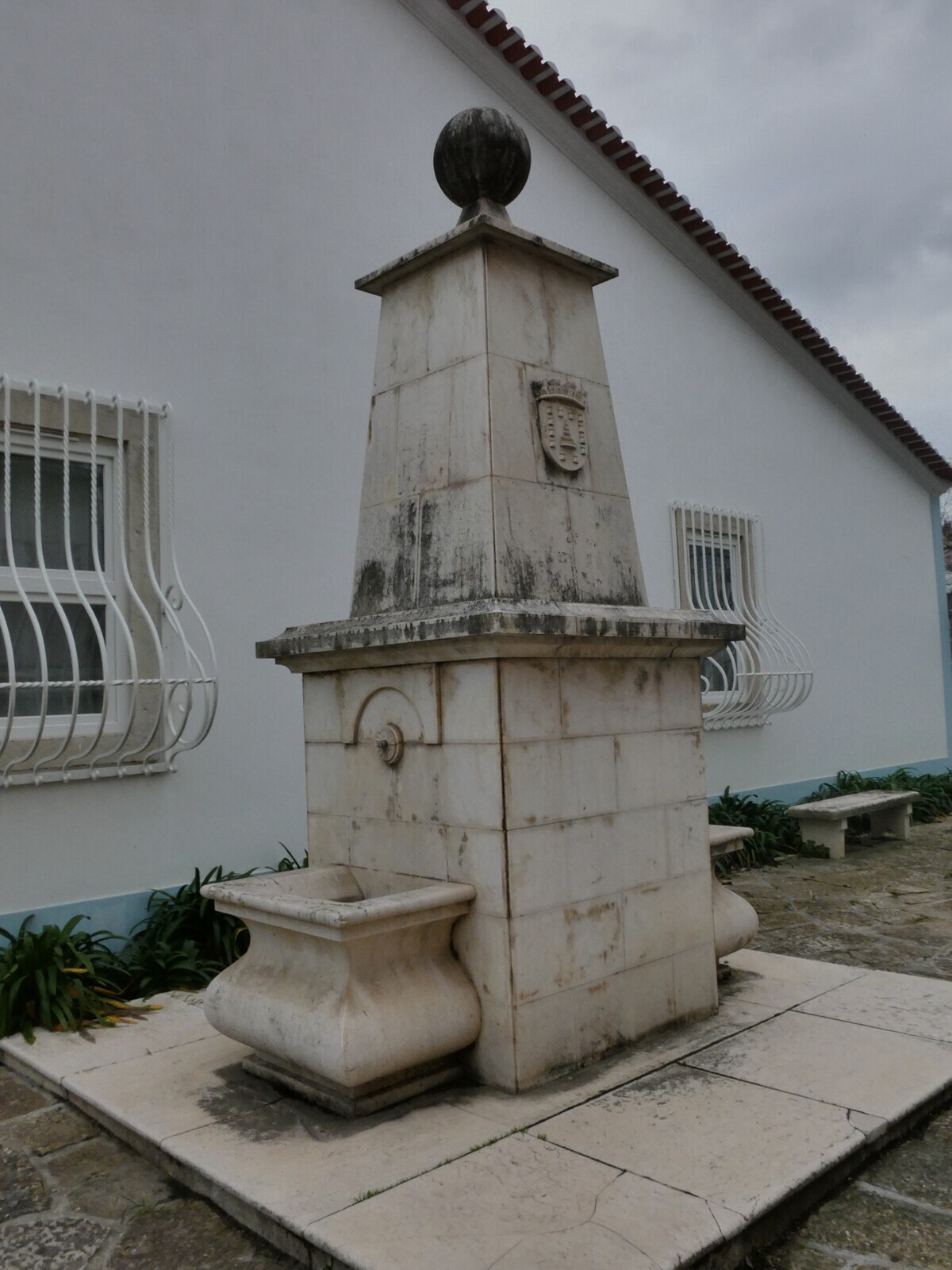 alhandra___fonte_da_rua_miguel_bombarda_008