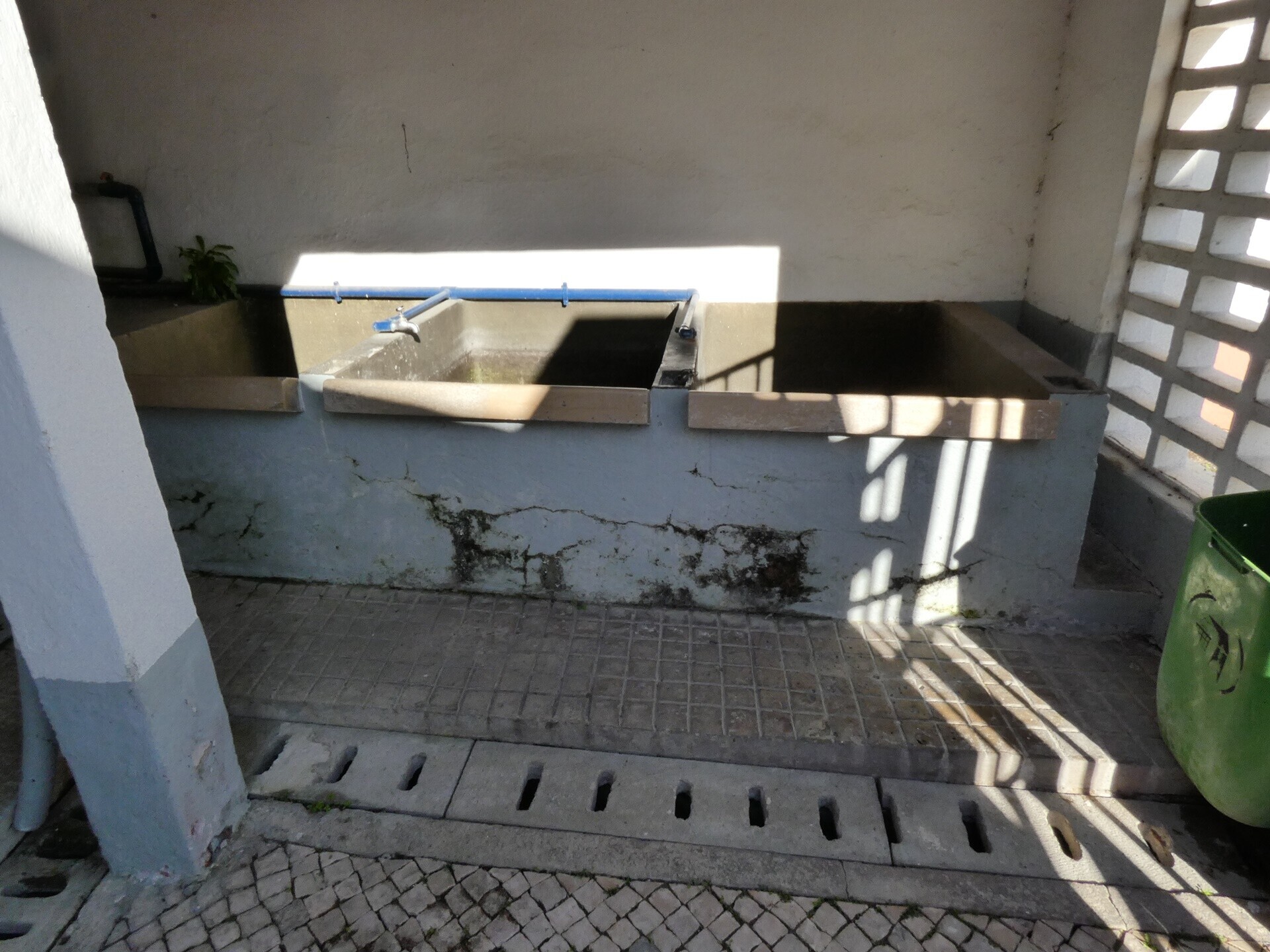 alverca___a_dos_potes___lavadouro_de_a_dos_potes_003