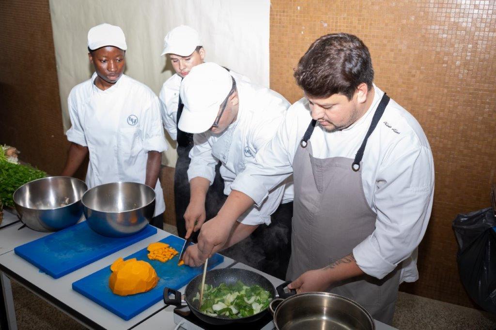 feira_de_emprego___is_9690