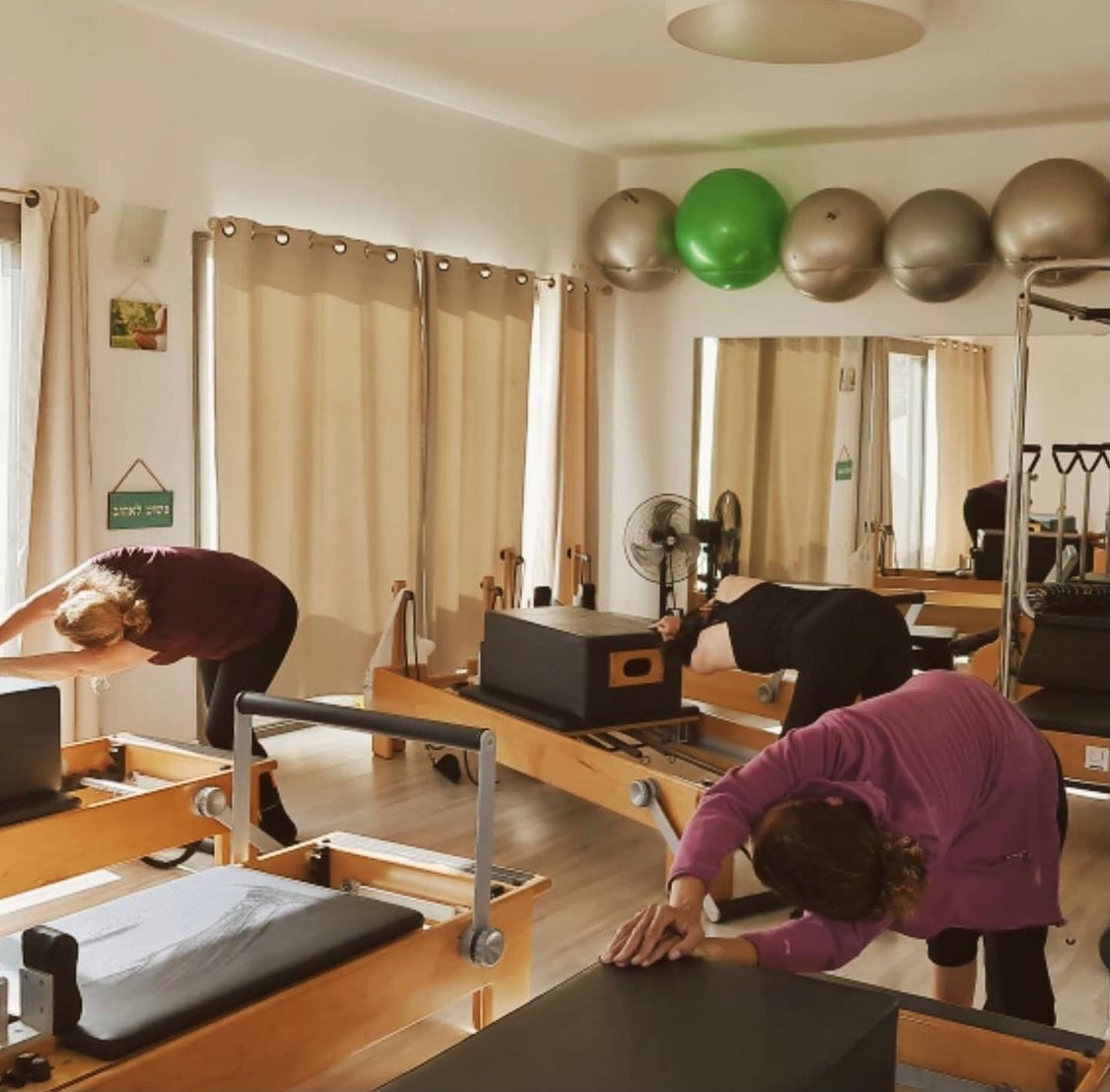 Aulas online de Pausa Ativa no trabalho, e Pilates Clínico - Breve explicação do método de Pilate...