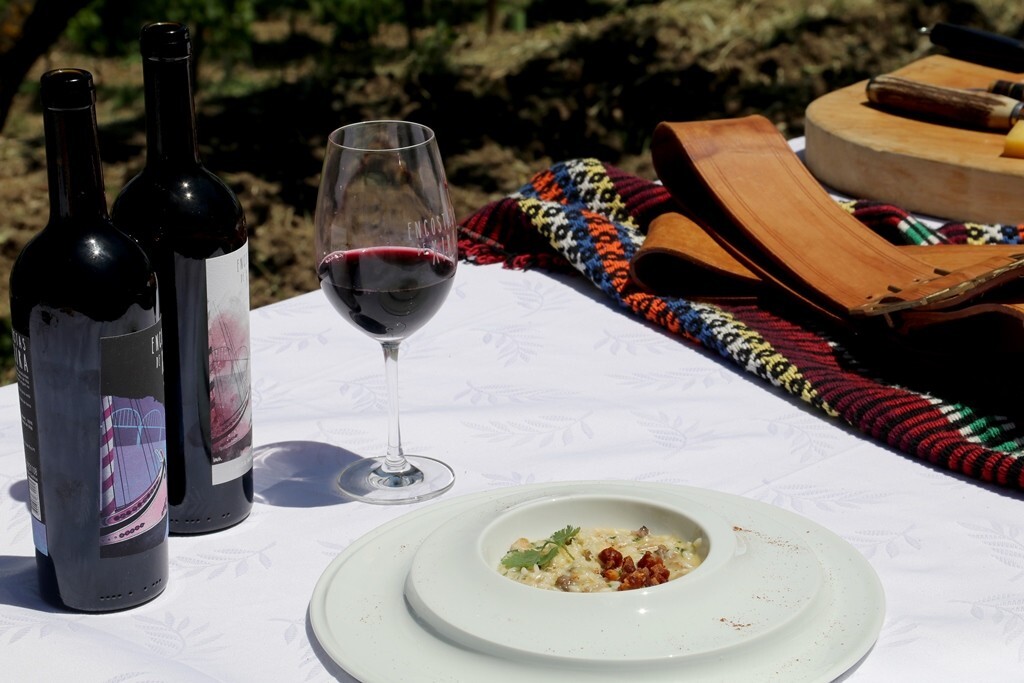 Carolinoto de coelho, com crocante de chouriço