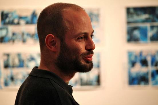 Artista representado na exposição “SemConsenso, Banda Desenhada, Ilustração e Política” vence Pré...