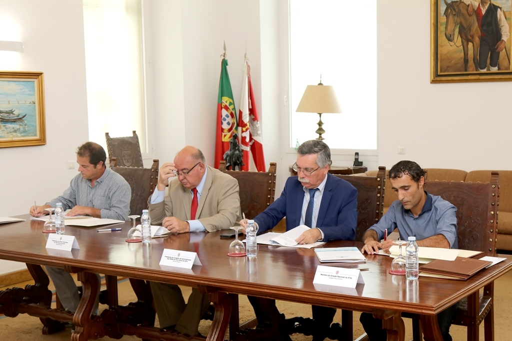 CM e SMAS de Vila Franca de Xira assinam novo Acordo Coletivo de Empregador Público com STAL e FESAP