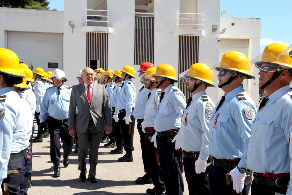 Dia Municipal do Bombeiro distingue Soldados da Paz