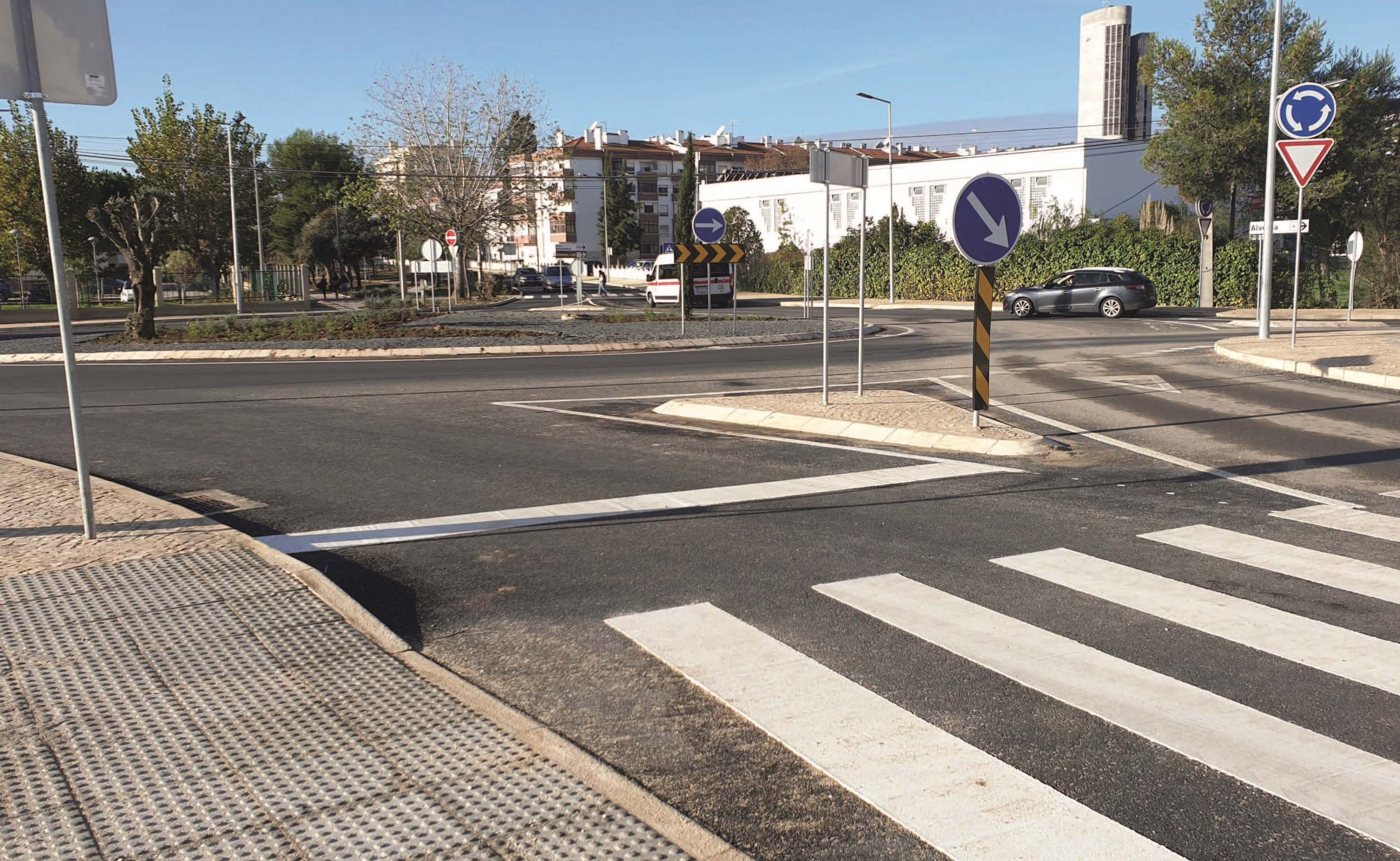 Câmara Municipal cria 248 lugares de estacionamento em Alverca do Ribatejo