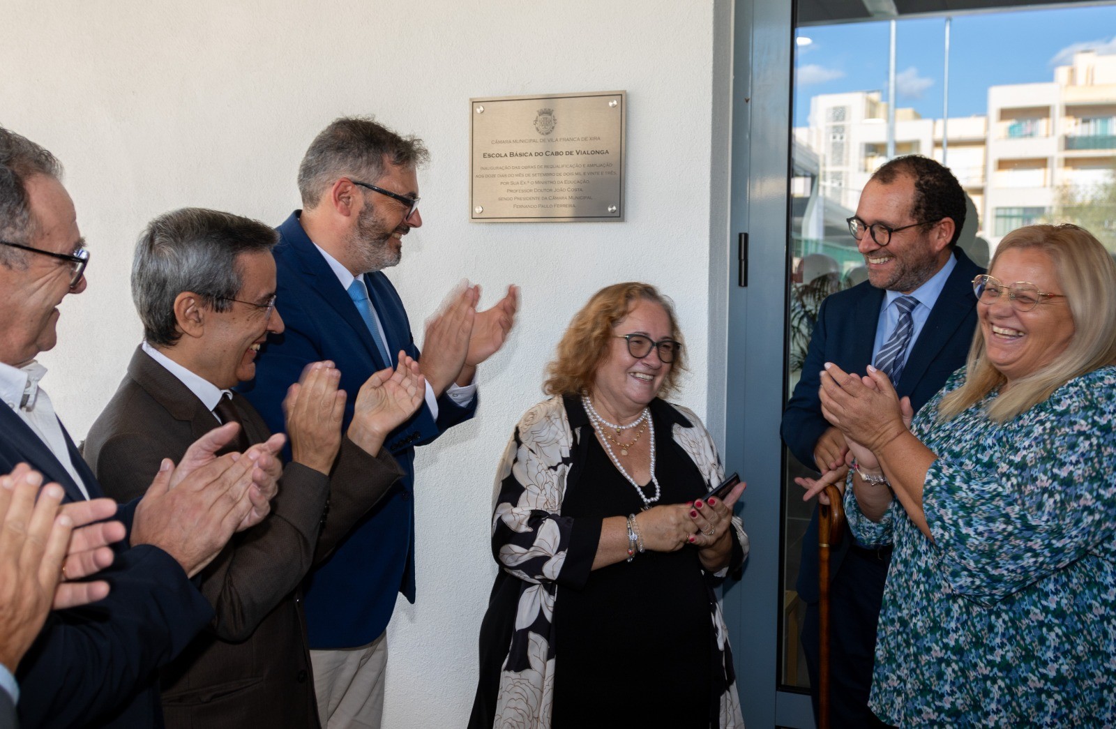 Vila Franca de Xira: Presidente da Câmara e Ministro da Educação inauguram Escola Básica do Cabo ...