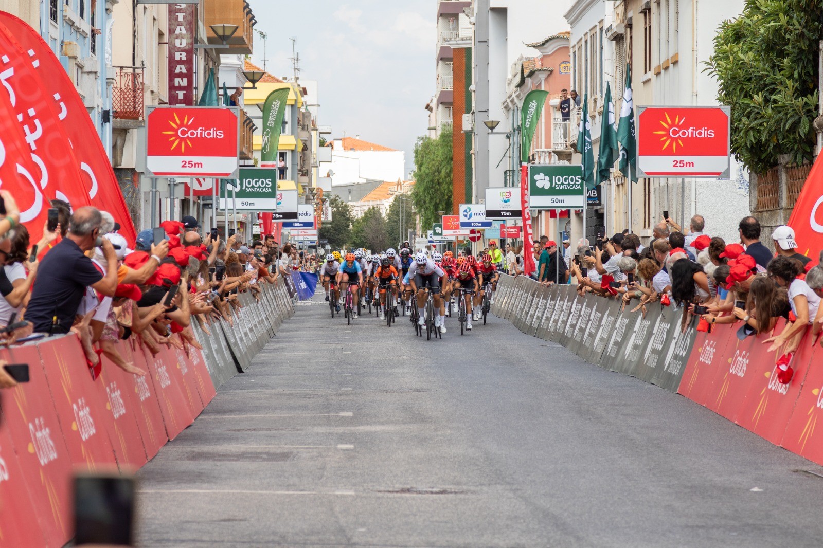 Vila Franca de Xira foi palco da chegada da 1.ª etapa da Volta a Portugal Feminina em Bicicleta