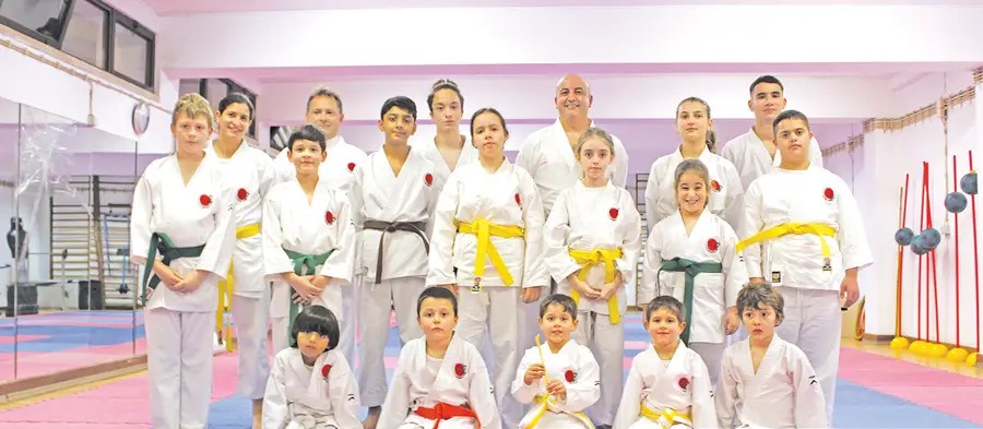 Associação de Karaté Shotokan do Forte da Casa em destaque no Campeonato do Mundo