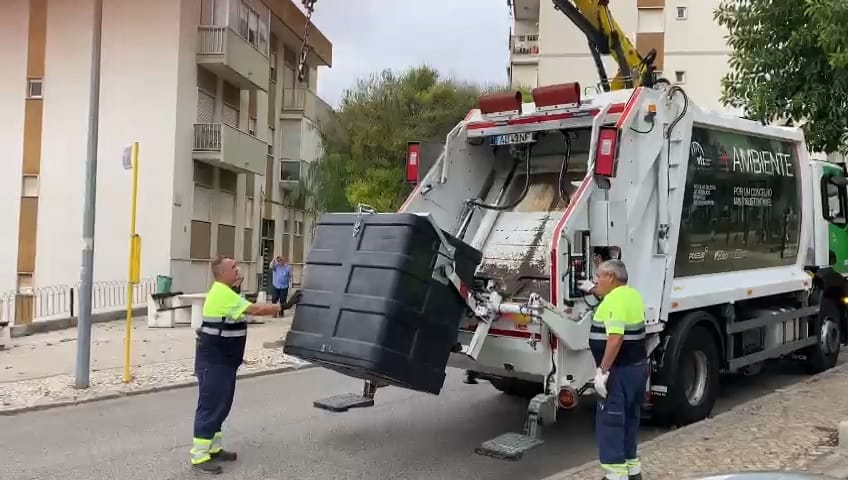 Informação à população: constrangimentos na recolha de resíduos urbanos