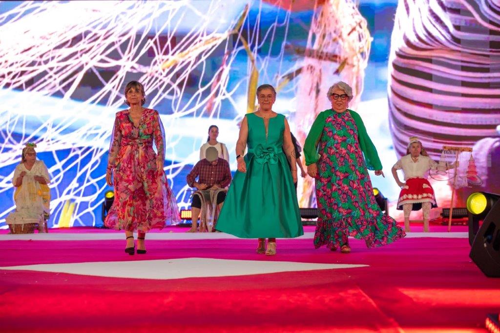 Desfile de moda mais dourado do País com lotação esgotada!