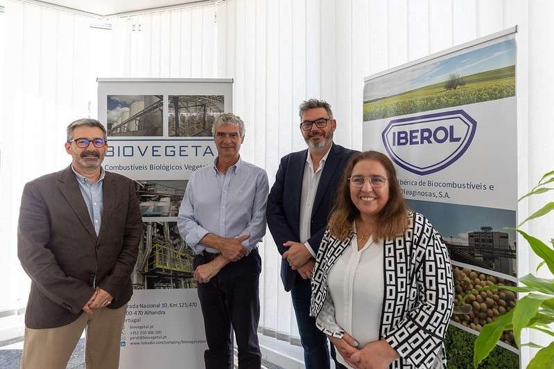 Presidente da Câmara Municipal de Vila Franca de Xira visita a empresa de biocombustíveis Biovege...