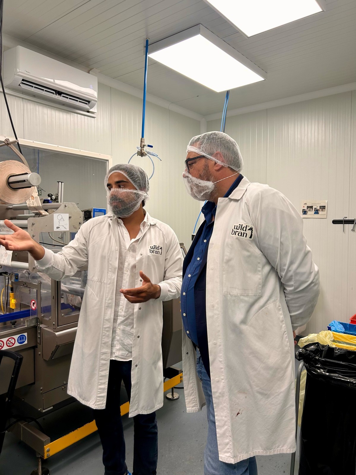Presidente da Câmara Municipal de Vila Franca de Xira visita empresa WildBran, um caso de empreen...