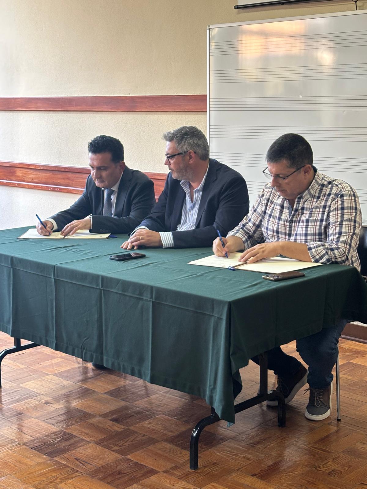 Reabilitação do edifício municipal cedido à Sociedade Euterpe Alhandrense tem apoio de mecenas