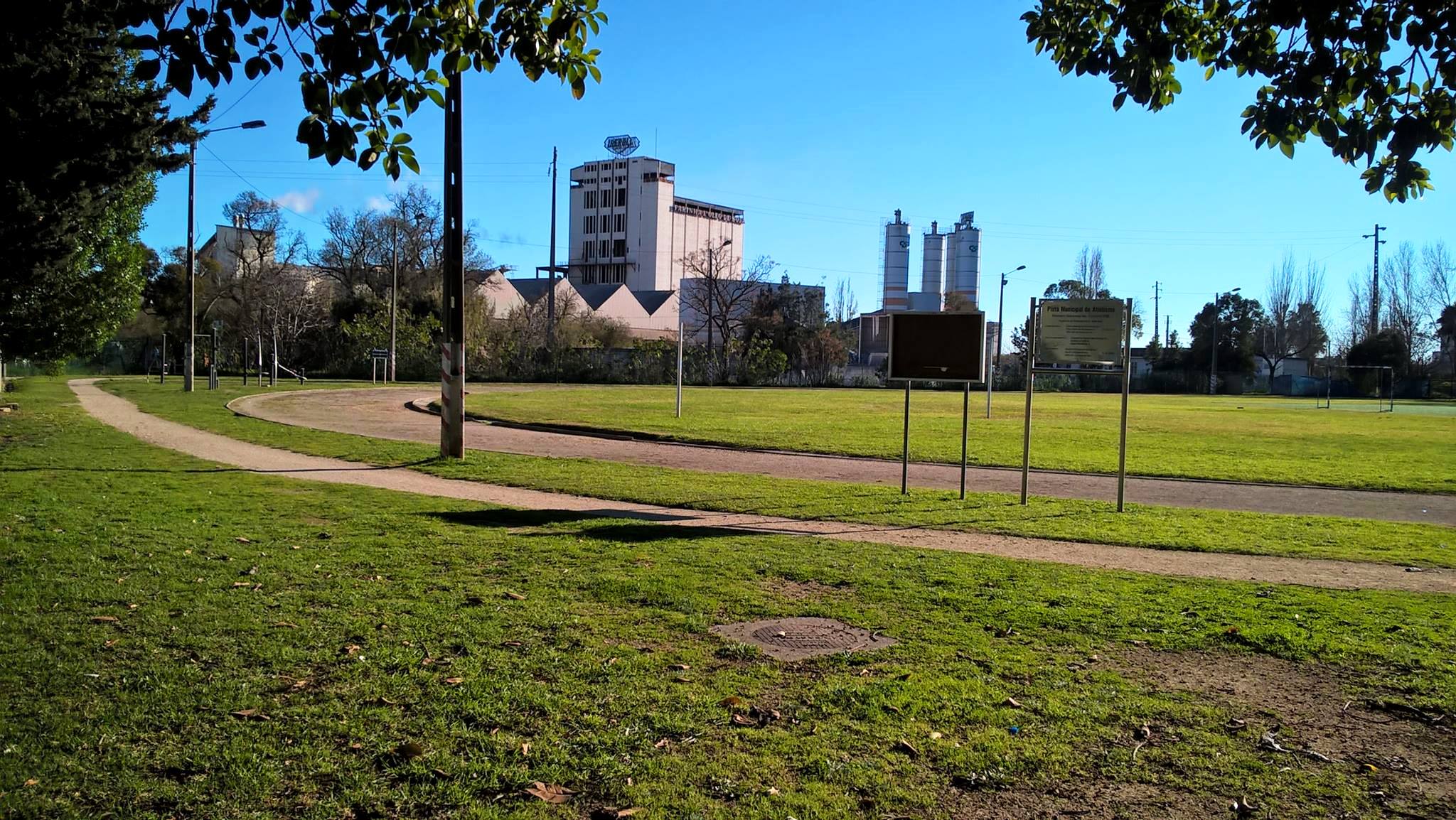 Pista Municipal de Atletismo de Alhandra 