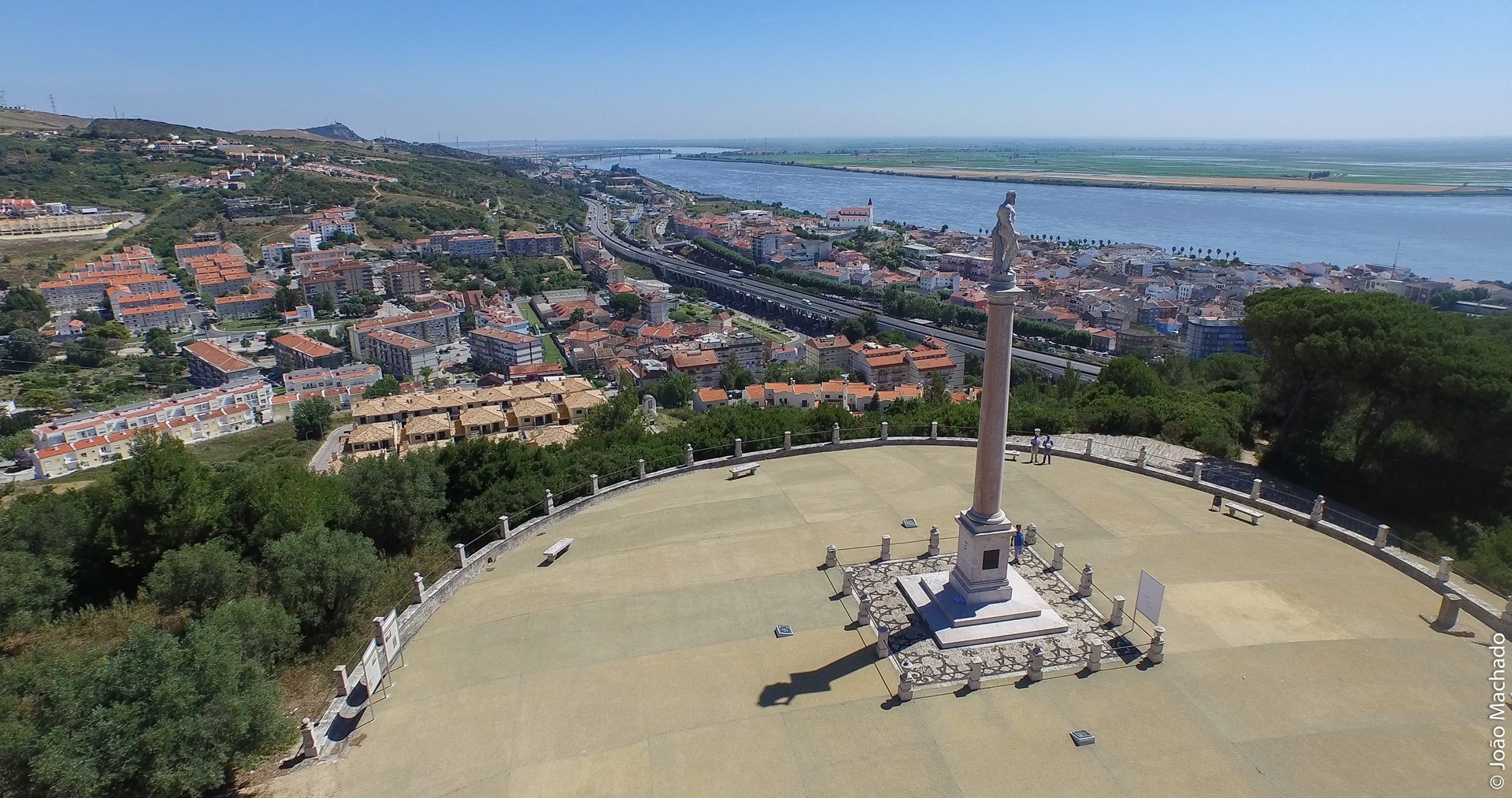 Monumento Comemorativo das Linhas de Torres